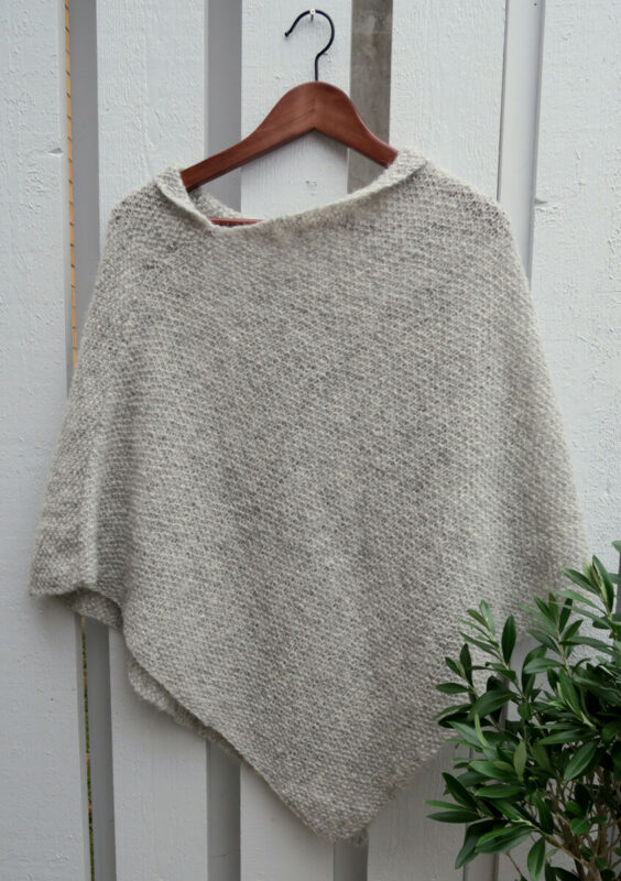 Almas Poncho - PDF
