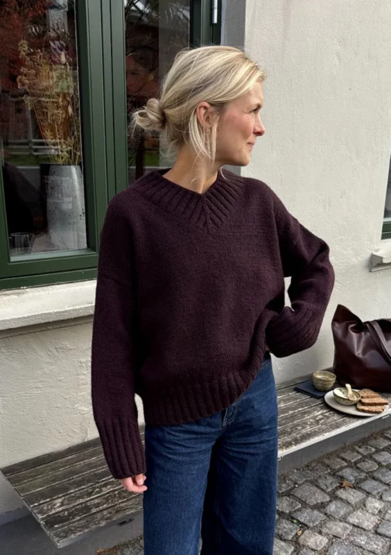 Hannah Sweater v-neck